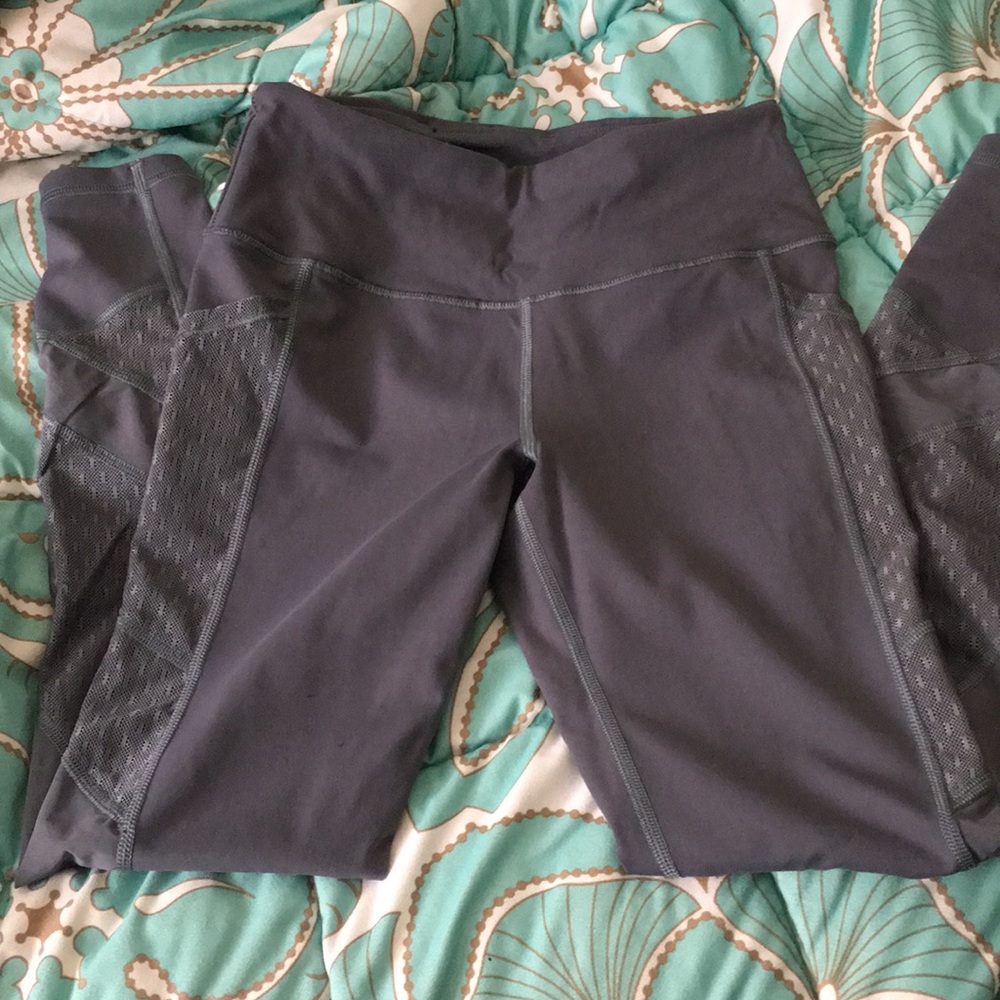 Victoria’s Secret Knock-Out workout pants